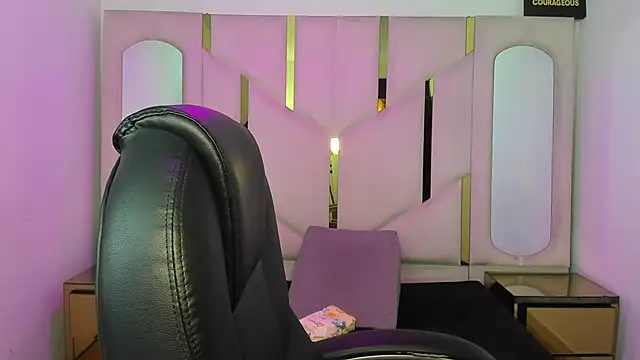 IsabellRodriguez18 online show from March 2026 03:33:01 AM