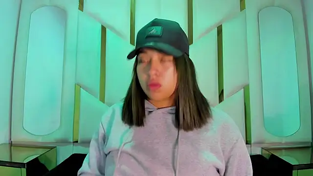 IsabellRodriguez18 online show from April 2026 03:45:01 AM