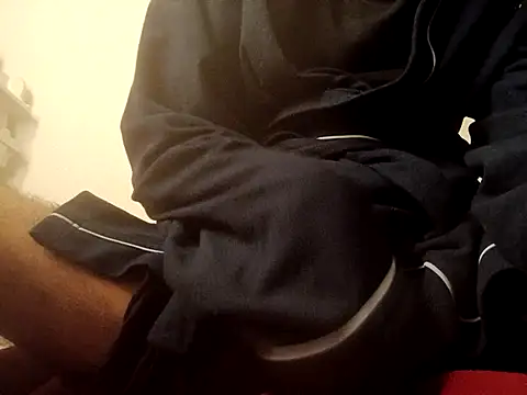 Snapshot of rominoucoquin chatting on February 2026 12:10:01 AM rominoucoquin online show from February 2026 12:10:01 AM