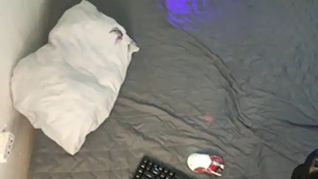 Snapshot of kyle_898 chatting on December 2025 01:50:02 PM kyle 898 online show from December 2025 01:50:02 PM