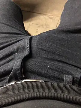 Snapshot of 22TT2295 chatting on December 2024 08:00:02 AM 22TT2295 online show from December 2024 08:00:02 AM