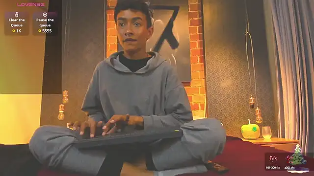 Snapshot of AntonAndSofii chatting on January 2025 03:42:01 AM AntonAndSofii online show from January 2025 03:42:01 AM