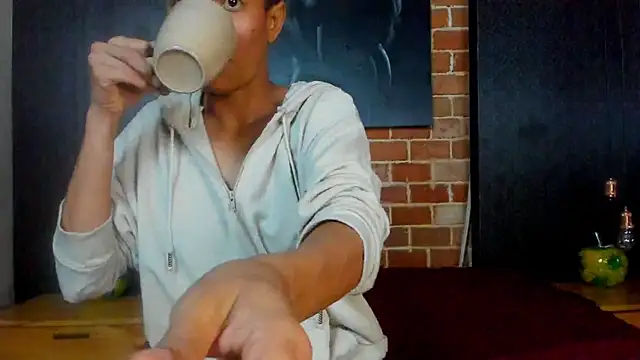 Snapshot of AntonAndSofii chatting on January 2025 05:16:01 AM AntonAndSofii online show from January 2025 05:16:01 AM