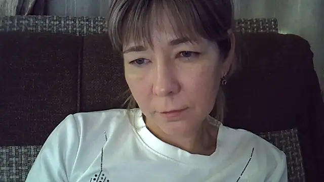 Snapshot of EllaJohnsonX chatting on January 2025 01:50:01 AM EllaJohnsonX online show from January 2025 01:50:01 AM