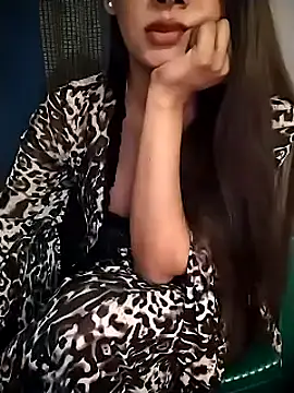 Aish29xh online show from January 2025 09:40:01 PM