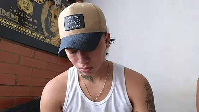 Snapshot of Thiago_x_Sahara chatting on January 2025 02:21:01 PM Thiago x Sahara online show from January 2025 02:21:01 PM