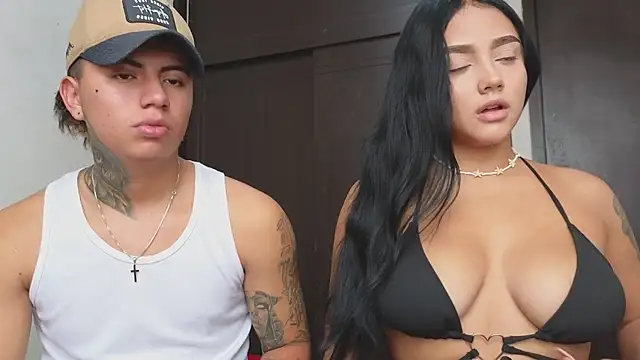 Snapshot of Thiago_x_Sahara chatting on February 2025 02:00:02 PM Thiago x Sahara online show from February 2025 02:00:02 PM