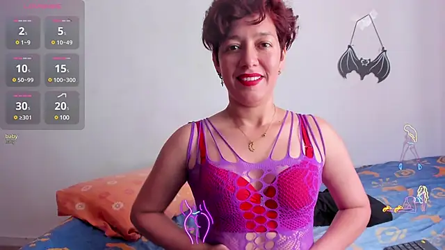 Laura hellss online show from January 2025 08:36:01 PM