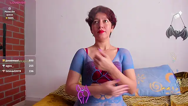 Laura hellss online show from February 2025 04:57:02 PM