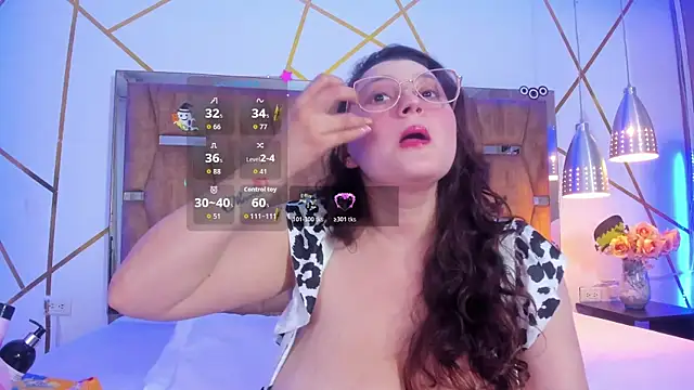 LunaPleasure online show from October 2025 05:08:01 AM