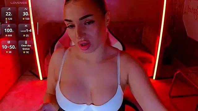 Snapshot of evanew_ chatting on November 2025 05:03:01 PM evanew online show from November 2025 05:03:01 PM