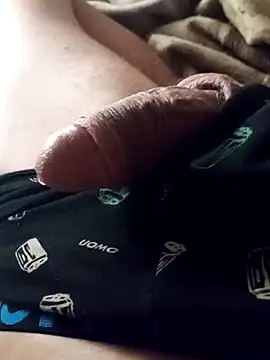 Snapshot of Daniel32hot chatting on December 2024 11:10:01 PM Daniel32hot online show from December 2024 11:10:01 PM