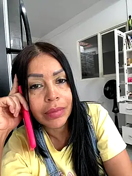 Snapshot of KarolRubi1 chatting on November 2025 07:16:02 PM KarolRubi1 online show from November 2025 07:16:02 PM