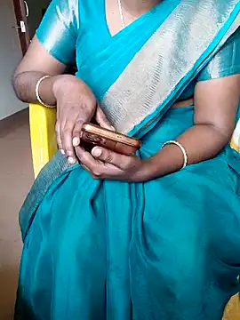Snapshot of Tamil_roja69 chatting on December 2024 07:35:02 AM Tamil roja69 online show from December 2024 07:35:02 AM