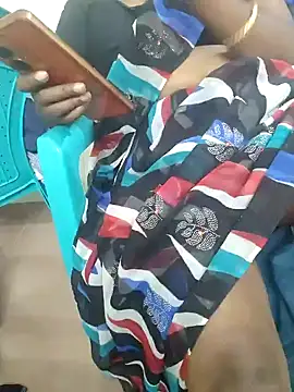 Snapshot of Tamil_roja69 chatting on January 2025 03:44:02 PM Tamil roja69 online show from January 2025 03:44:02 PM