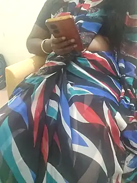 Snapshot of Tamil_roja69 chatting on February 2025 04:33:02 PM Tamil roja69 online show from February 2025 04:33:02 PM