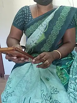 Snapshot of Tamil_roja69 chatting on October 2025 04:35:02 AM Tamil roja69 online show from October 2025 04:35:02 AM