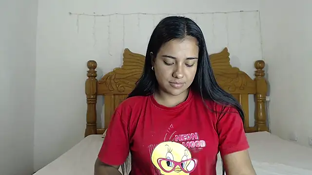 Coral0403 online show from February 2025 06:49:02 PM