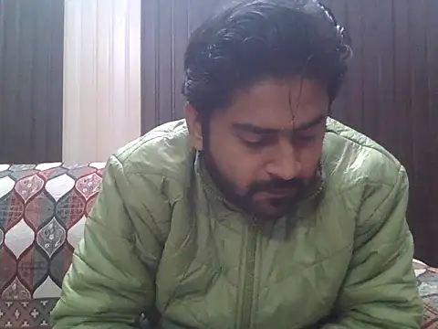 Snapshot of indihotguy chatting on December 2025 05:45:02 AM indihotguy online show from December 2025 05:45:02 AM