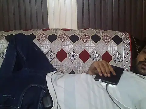 indihotguy online show from May 2026 01:13:01 AM