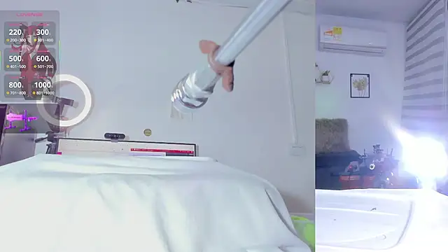 Maria Jones  online show from November 2025 01:37:02 AM