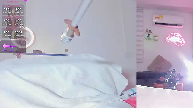 Maria Jones  online show from February 2026 01:15:02 AM