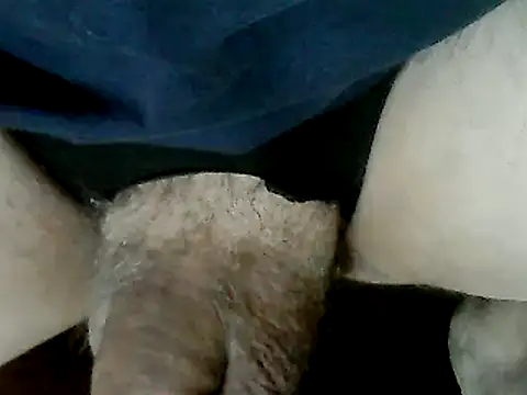 Snapshot of poesnuus999 chatting on November 2025 07:15:01 PM poesnuus999 online show from November 2025 07:15:01 PM