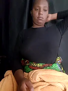 Snapshot of Queen-BD chatting on March 2025 12:04:02 AM Queen-BD online show from March 2025 12:04:02 AM