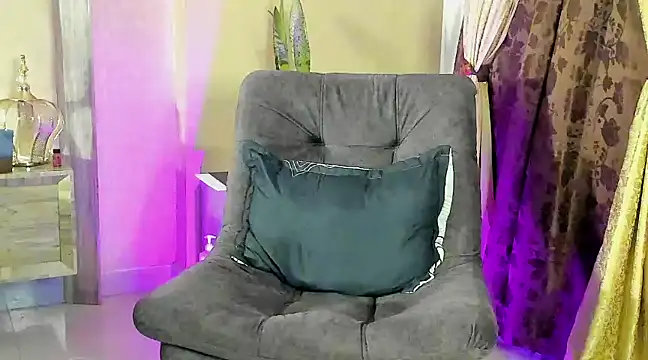 benjamincol online show from February 2025 03:45:02 AM