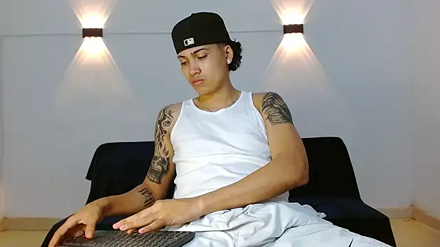 Br4ndxpimm online show from December 2025 02:02:02 PM