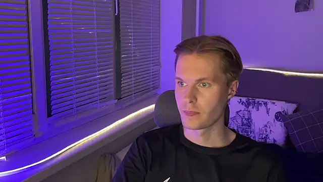 Leonnextdoor online show from January 2026 06:01:01 PM