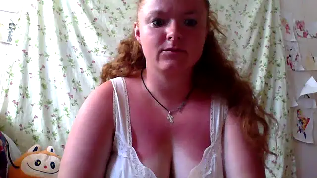 Snapshot of Rae_Jeannie chatting on July 2026 07:36:02 AM Rae Jeannie online show from July 2026 07:36:02 AM