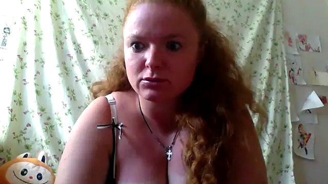 Snapshot of Rae_Jeannie chatting on July 2026 07:12:01 AM Rae Jeannie online show from July 2026 07:12:01 AM