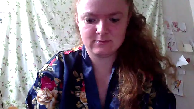 Snapshot of Rae_Jeannie chatting on July 2026 07:32:02 AM Rae Jeannie online show from July 2026 07:32:02 AM
