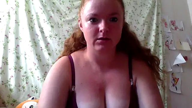 Snapshot of Rae_Jeannie chatting on July 2026 07:50:01 AM Rae Jeannie online show from July 2026 07:50:01 AM
