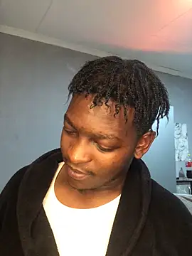 Redfucks333 online show from April 2026 07:36:02 PM