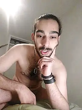 Levi Latino online show from November 2025 12:30:01 AM