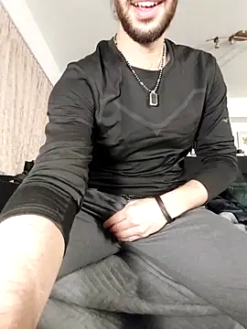 Levi Latino online show from November 2025 05:27:01 PM