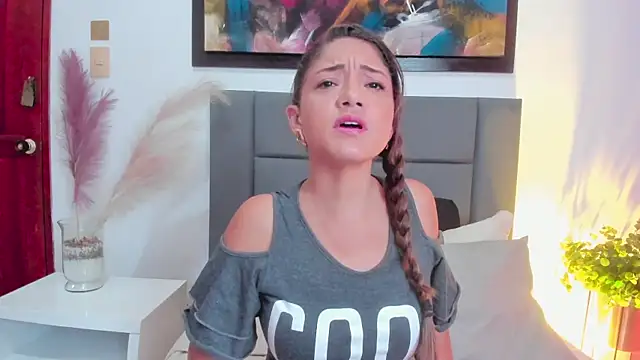 EloiseQuinn online show from October 2025 01:18:01 PM