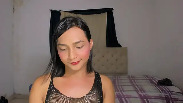 Snapshot of Miss_noah18 chatting on January 2025 12:45:01 AM Miss noah18 online show from January 2025 12:45:01 AM