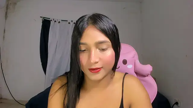 Snapshot of Miss_noah18 chatting on September 2025 06:11:02 PM Miss noah18 online show from September 2025 06:11:02 PM