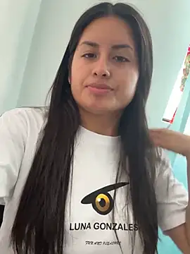 Snapshot of lunagonzales_lima_2007 chatting on February 2025 03:32:01 AM lunagonzales lima 2007 online show from February 2025 03:32:01 AM