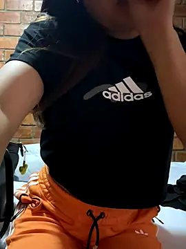 Snapshot of lunagonzales_lima_2007 chatting on November 2025 02:32:02 AM lunagonzales lima 2007 online show from November 2025 02:32:02 AM