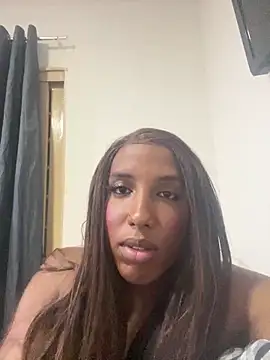 Snapshot of Celine_trans01 chatting on December 2025 04:50:02 AM Celine trans01 online show from December 2025 04:50:02 AM