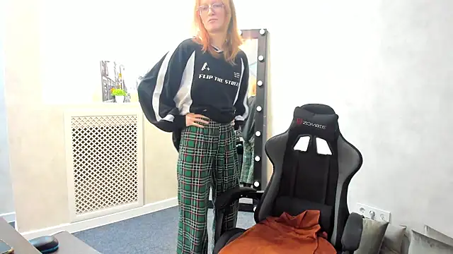 Snapshot of ElizabethHarpper chatting on January 2025 08:11:02 AM ElizabethHarpper online show from January 2025 08:11:02 AM