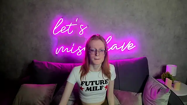 Snapshot of ElizabethHarpper chatting on February 2025 02:13:02 PM ElizabethHarpper online show from February 2025 02:13:02 PM