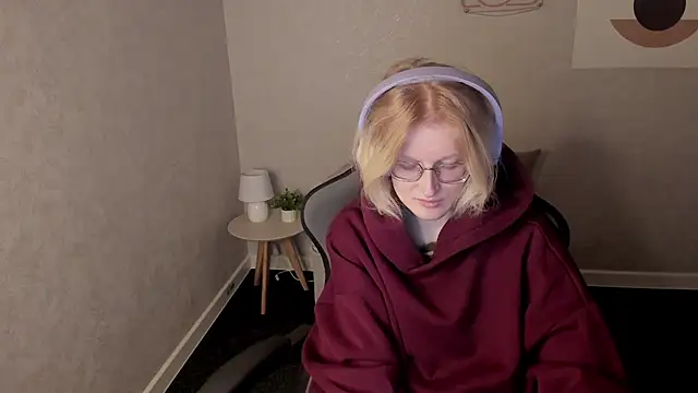 Snapshot of ElizabethHarpper chatting on November 2025 01:15:01 AM ElizabethHarpper online show from November 2025 01:15:01 AM