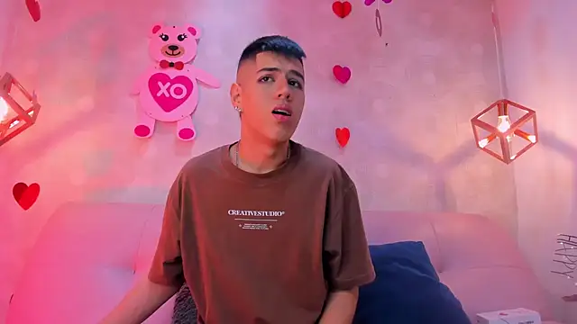 Angel Khouri online show from February 2025 06:39:02 AM