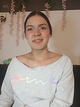 Danni shy online show from May 2026 11:31:02 PM