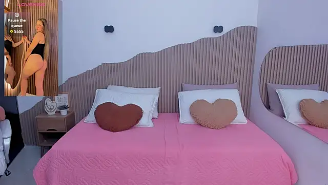 Snapshot of Annie_kurt_ chatting on November 2025 05:48:01 PM Annie kurt online show from November 2025 05:48:01 PM